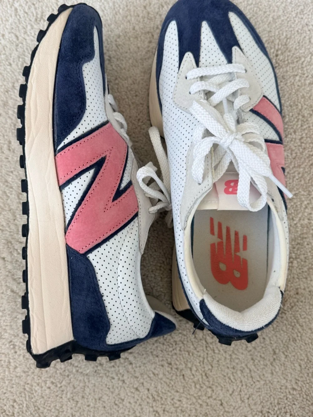 New Balance 327 sz 11 Sneakers in White, Navy & Pink - Picture 1 of 2